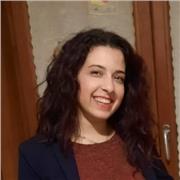 Avvocato abilitato alla professione forense e regolarmente iscritto in apposito albo professionale, impartisce lezioni di diritto